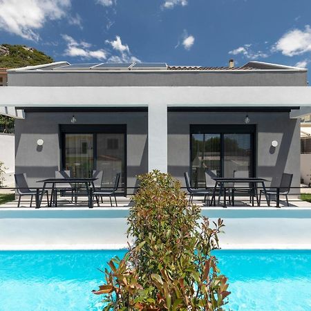 Cove Suites Nea Iraklitsa Exterior photo