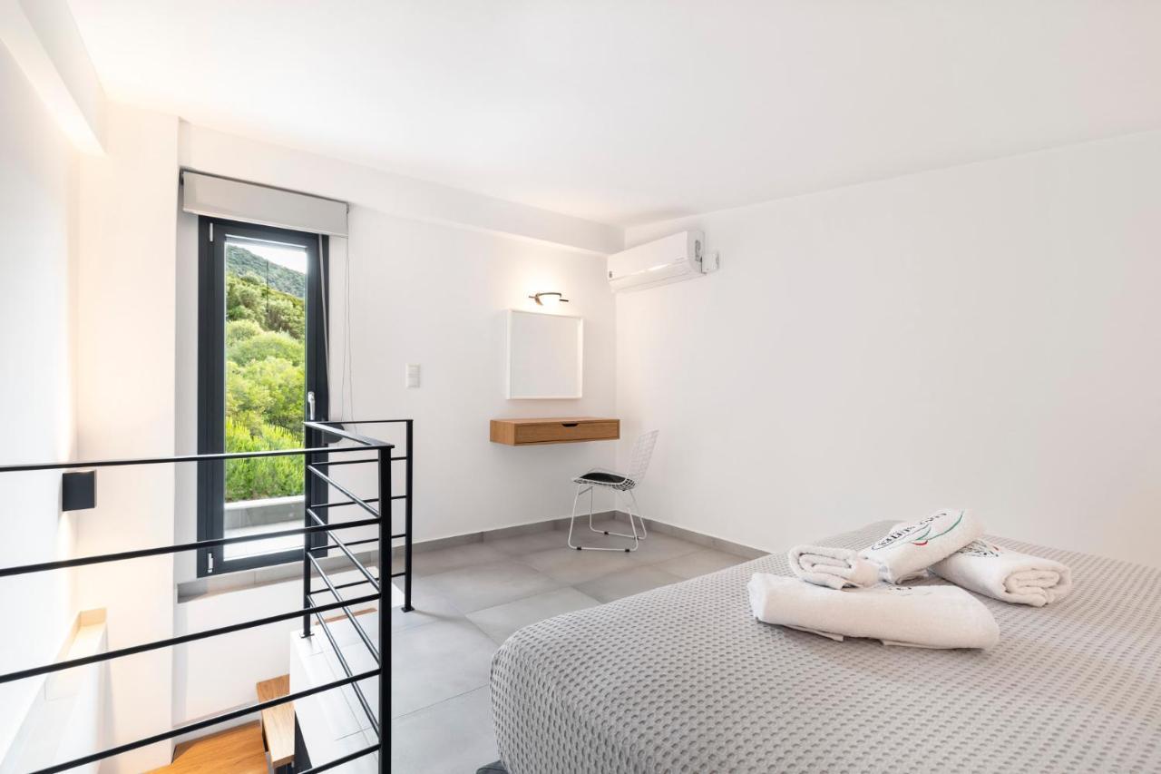 Cove Suites Nea Iraklitsa Exterior photo