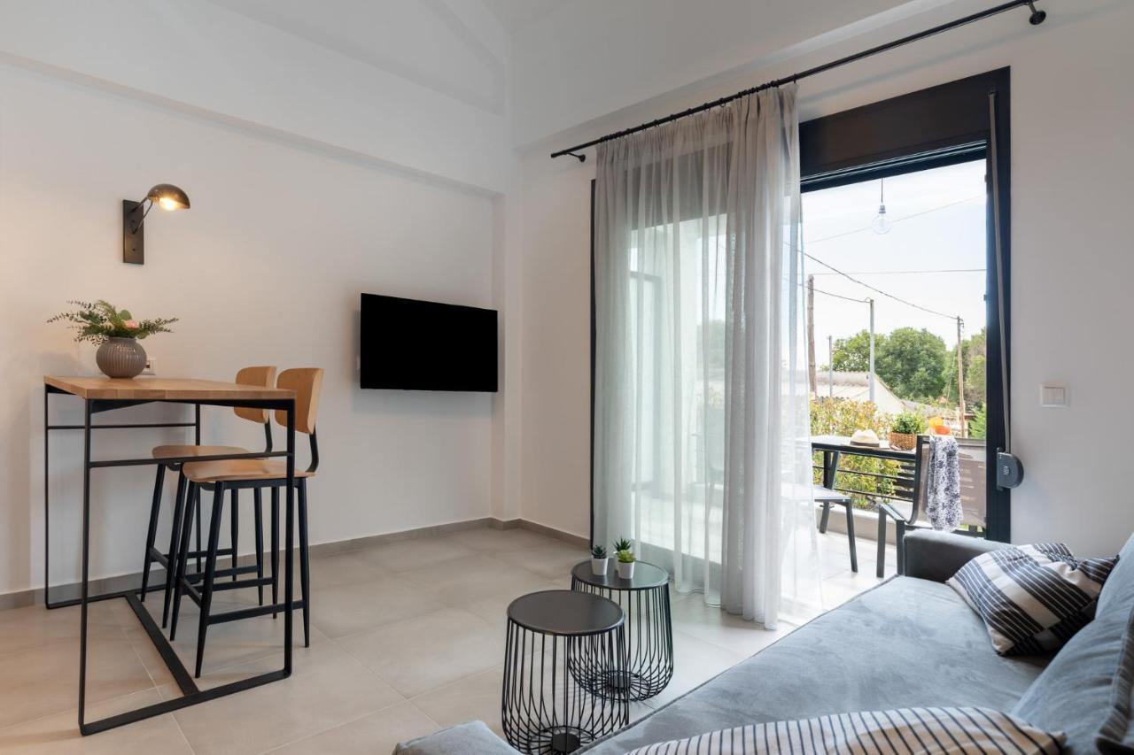 Cove Suites Nea Iraklitsa Exterior photo